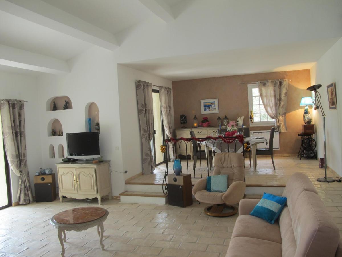 L'Oustau De Bigatie Bed and Breakfast Lambesc Buitenkant foto